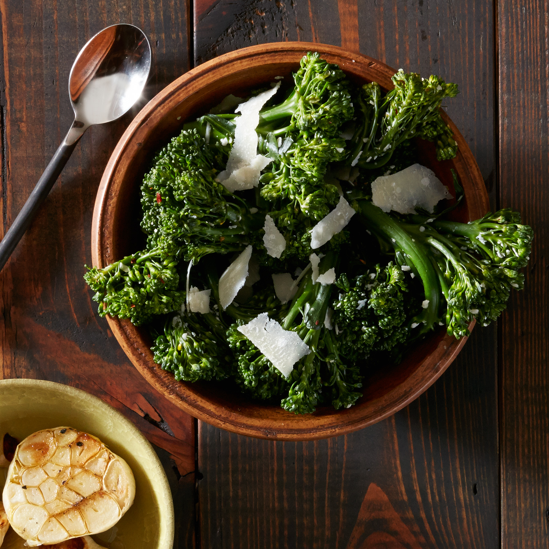 Roasted Broccolini with Garlic and Parmesan | Reynolds Brands