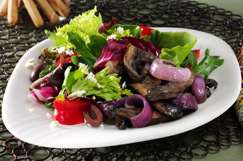 Roasted Portabellas with Mediterranean Salad | Reynolds Brands