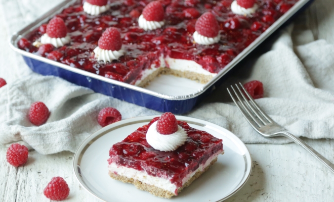 
Raspberry Pretzel Bars
