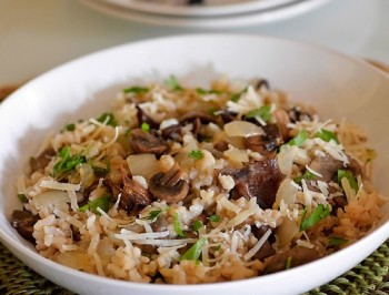 Easy Baked Mushroom &amp; Onion Risotto