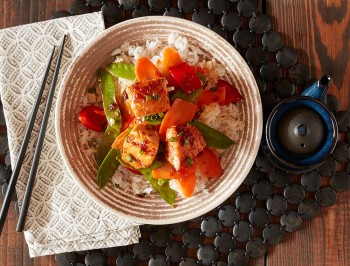 Spicy Salmon and Vegetable Bowl